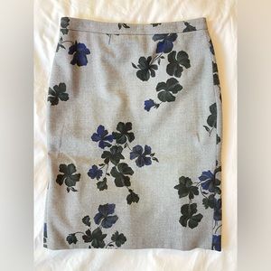 NWOT Ann Taylor Pencil Skirt - Gray with Black and Blue Flowers